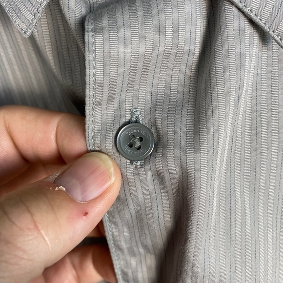Calvin Klein Men's Silver/Gray Fine Textured Striped LS Button Up Dress Shirt XL - Picture 5 of 14